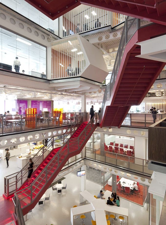 cool-office-design-london-maquarie-bank-ropemaker-place-internal-staircase