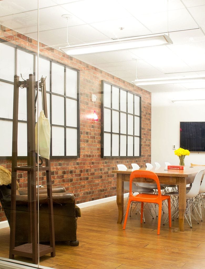 airbnb-cool-office-interiors-design-windows
